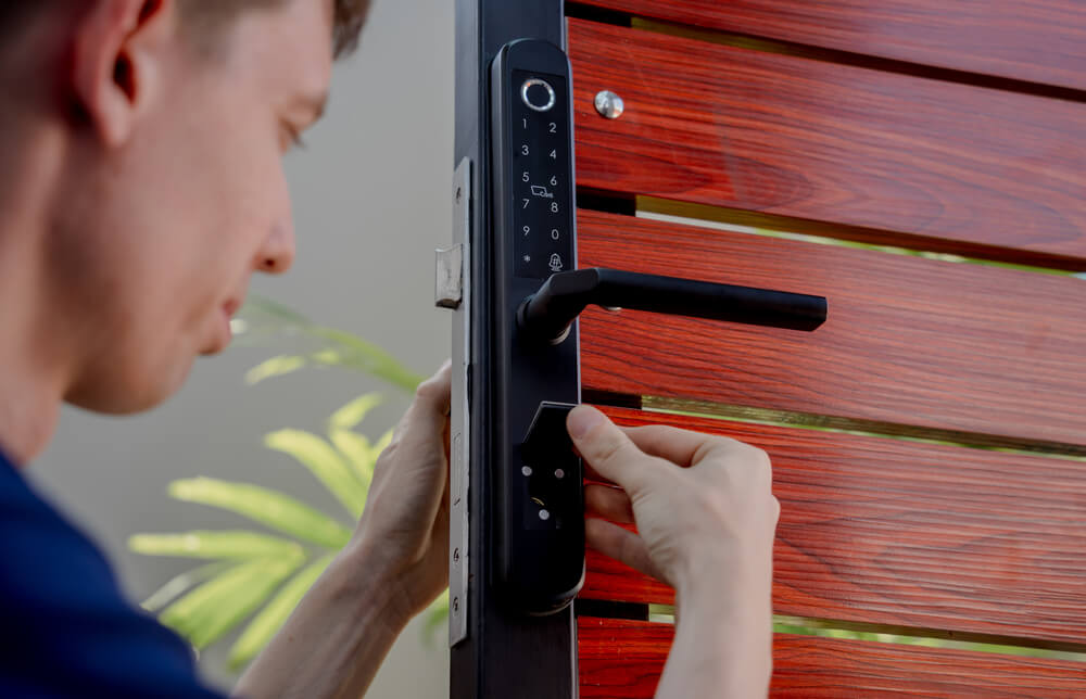 jasa-pasang-smart-door-lock-tangerang